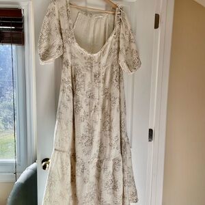 Soft & Flowy Floral Dress